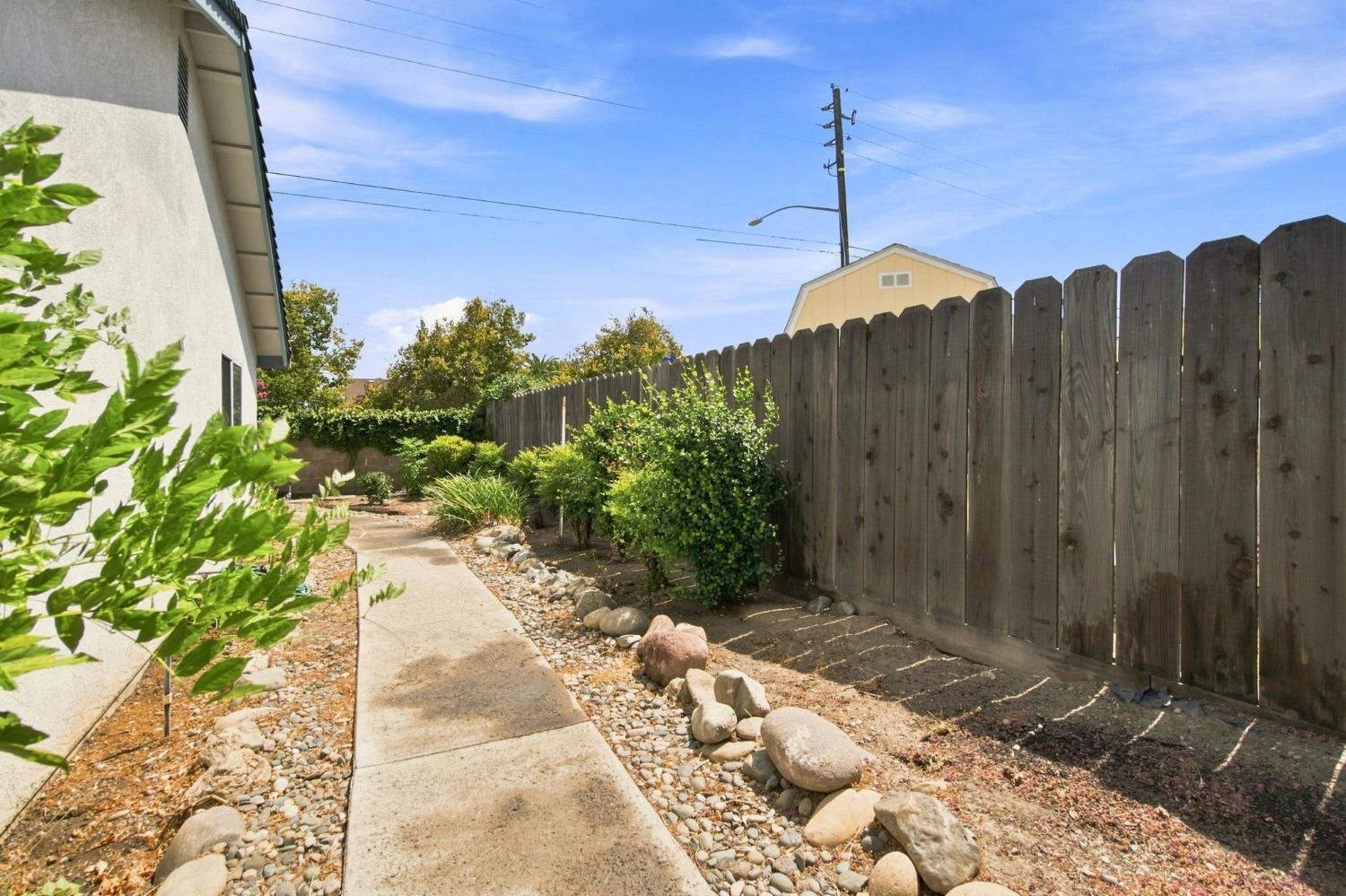 2100 Northridge Dr, Modesto, CA 95350