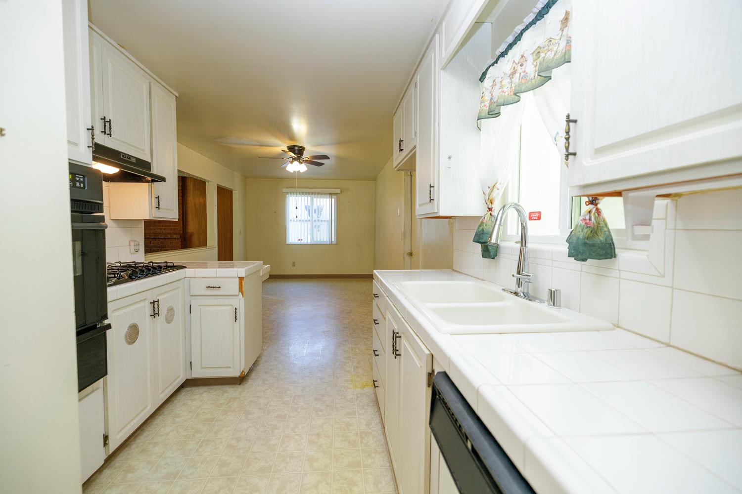 2901 Hemminger Way, Modesto, CA 95350