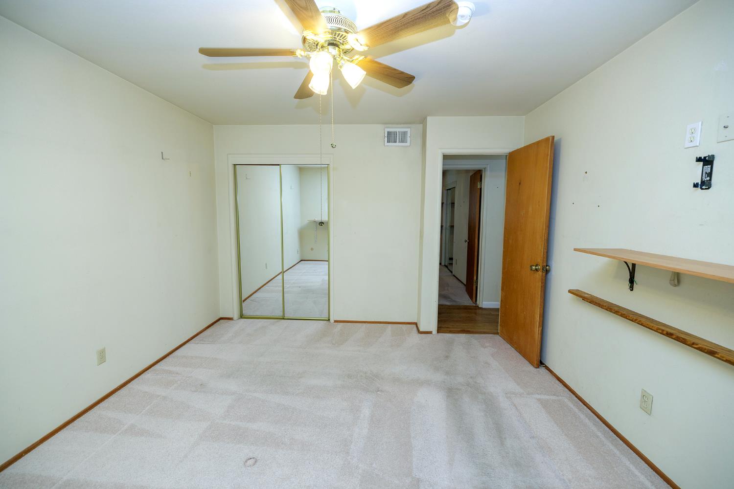 2901 Hemminger Way, Modesto, CA 95350