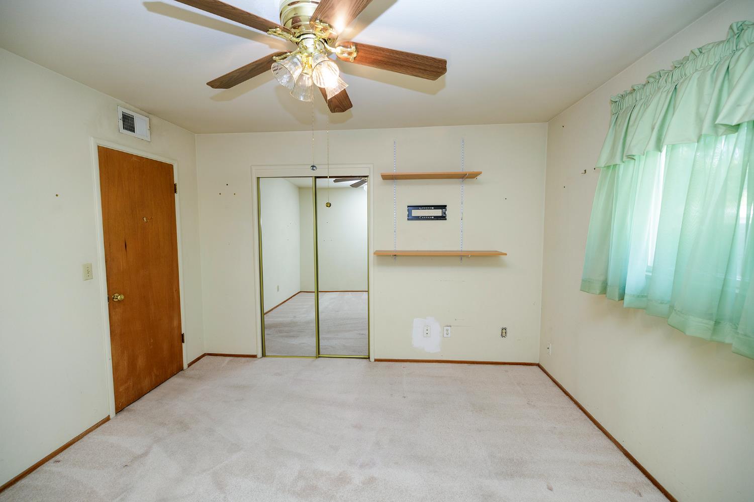 2901 Hemminger Way, Modesto, CA 95350