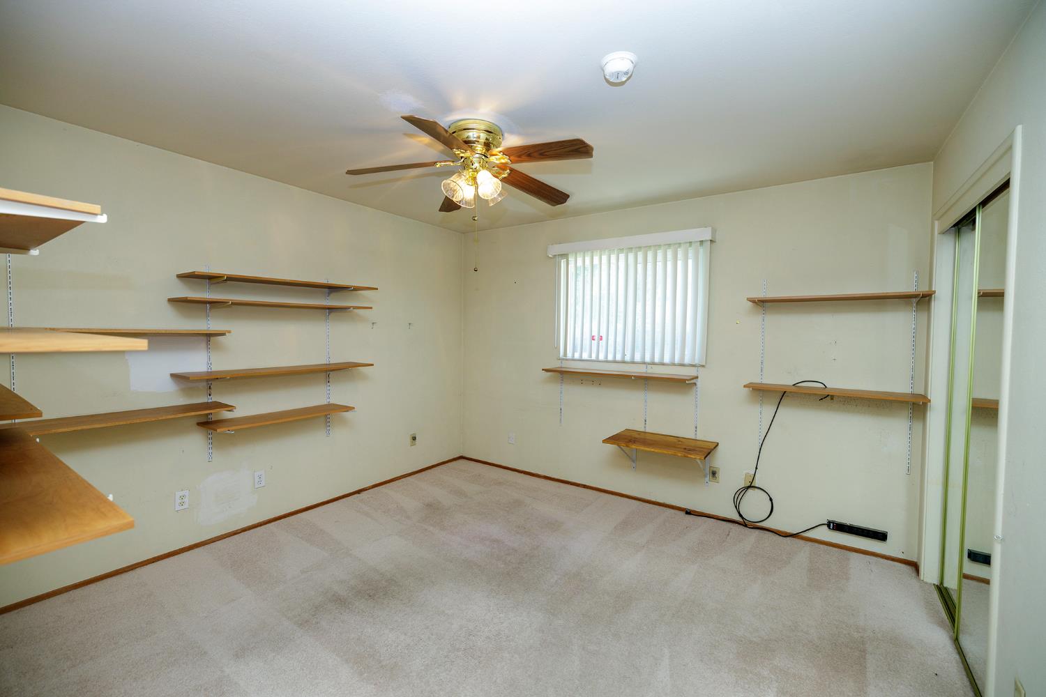 2901 Hemminger Way, Modesto, CA 95350