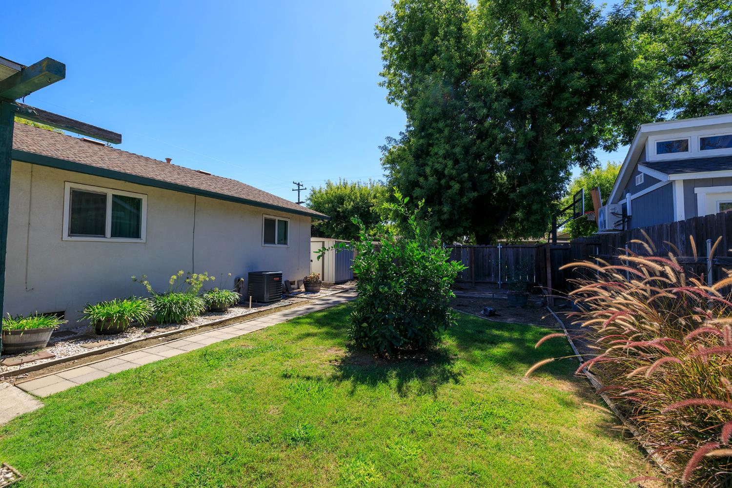 2901 Hemminger Way, Modesto, CA 95350