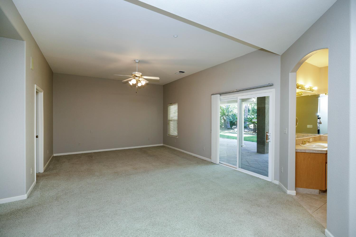 1807 Tartan Rd, Turlock, CA 95382
