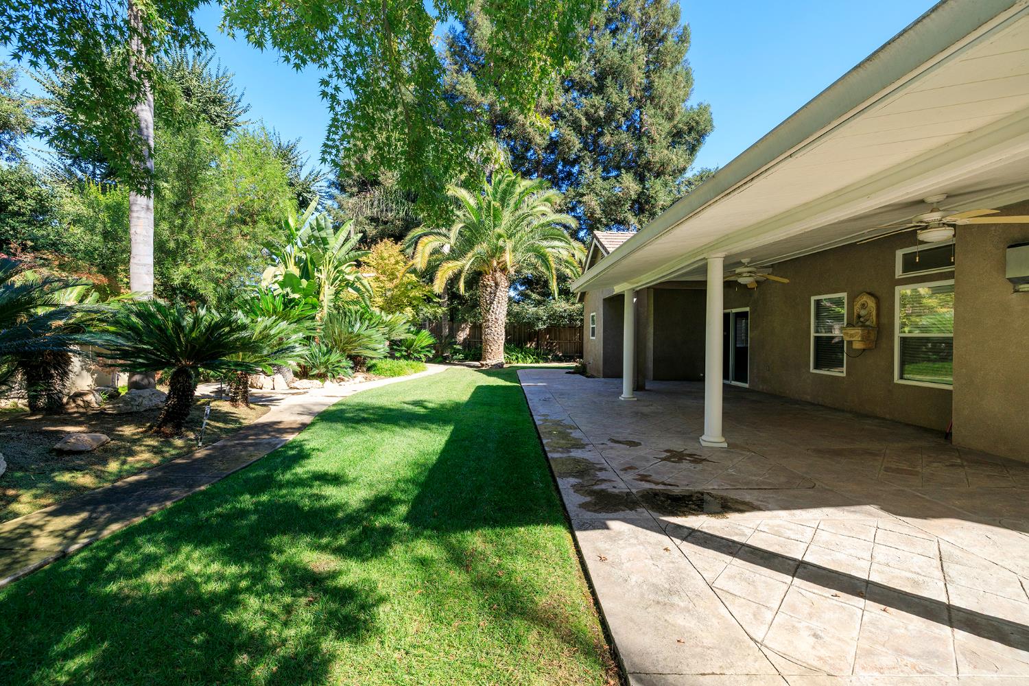 1807 Tartan Rd, Turlock, CA 95382