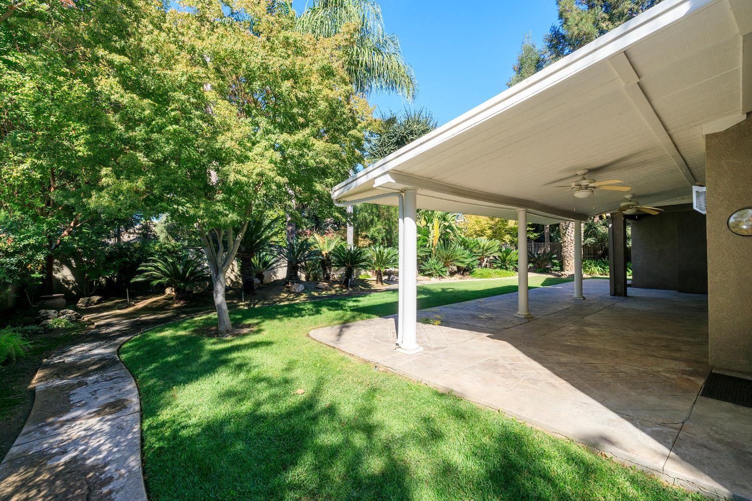 1807 Tartan Rd, Turlock, CA 95382