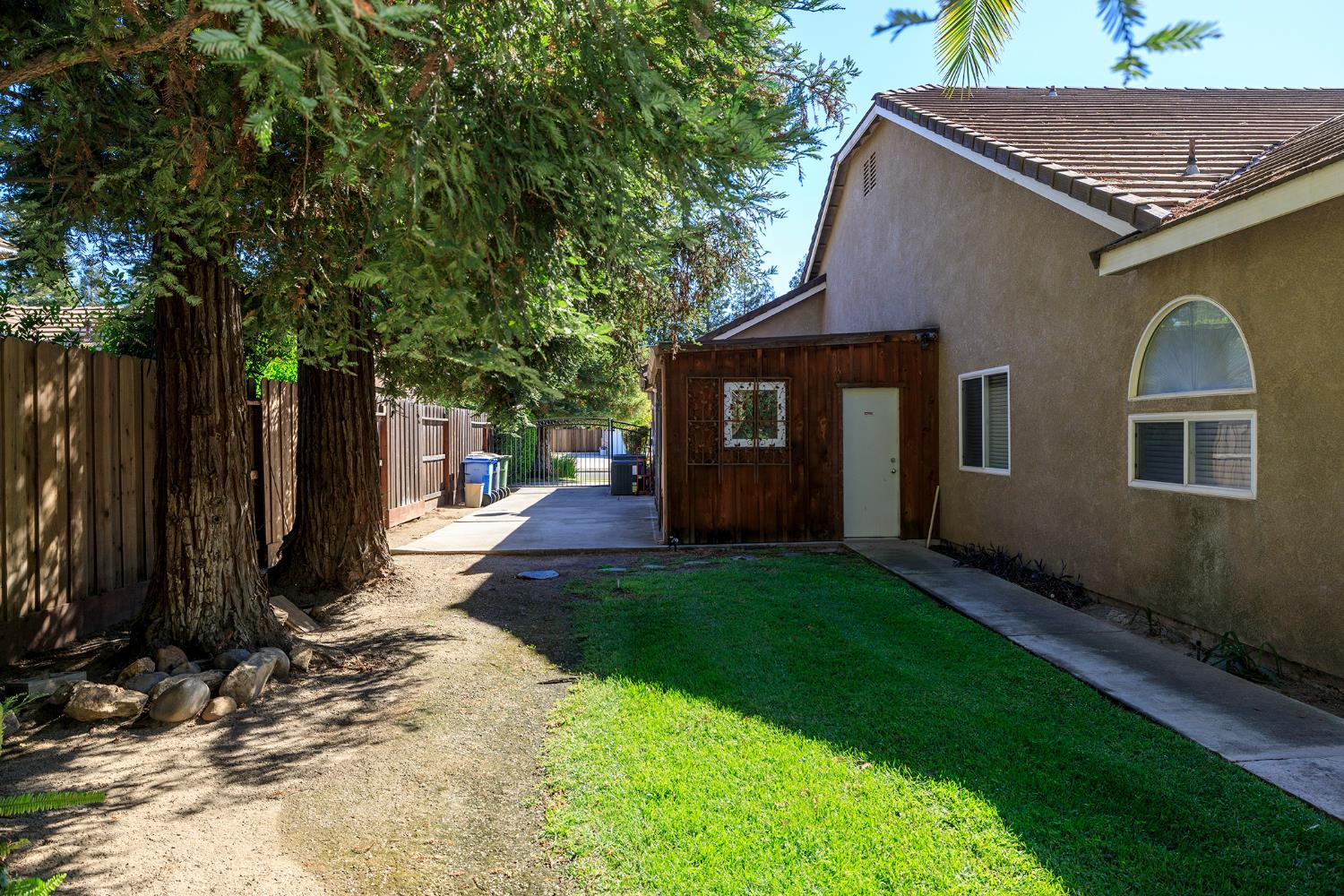 1807 Tartan Rd, Turlock, CA 95382