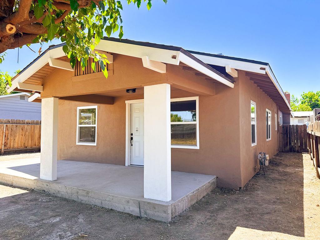 1274 Dos Palos Ave, Dos Palos, CA 93620