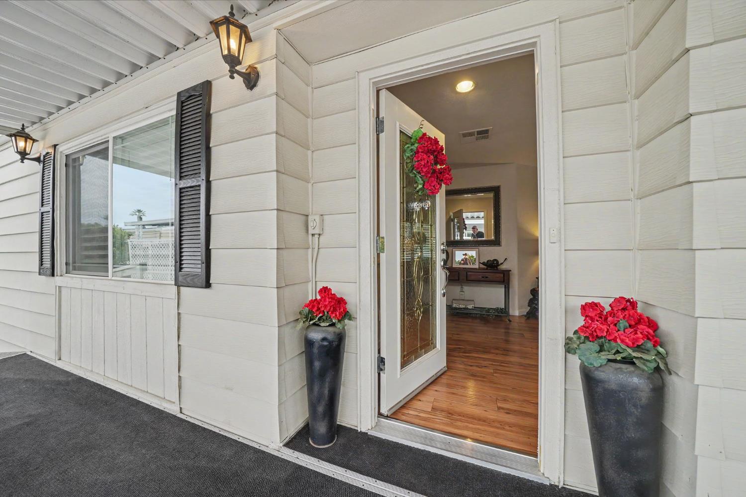 3928 Waimea Ln, Modesto, CA 95355