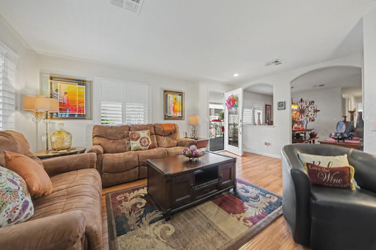 3928 Waimea Ln, Modesto, CA 95355