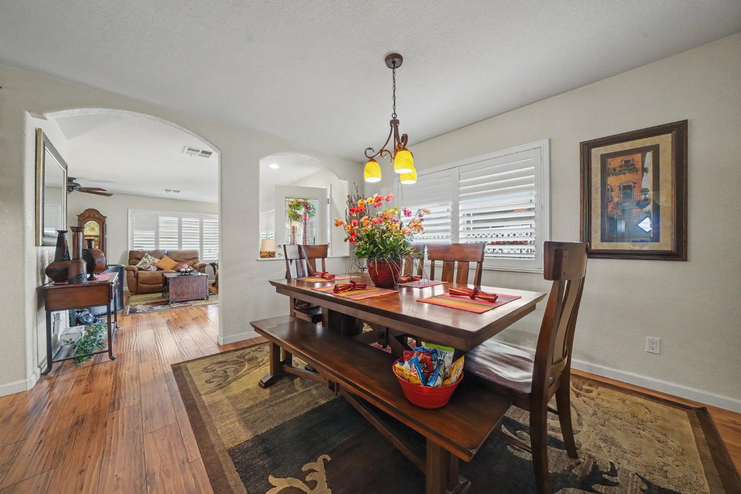3928 Waimea Ln, Modesto, CA 95355