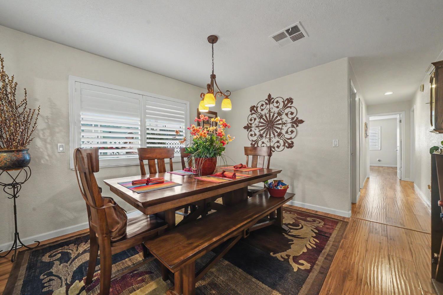 3928 Waimea Ln, Modesto, CA 95355