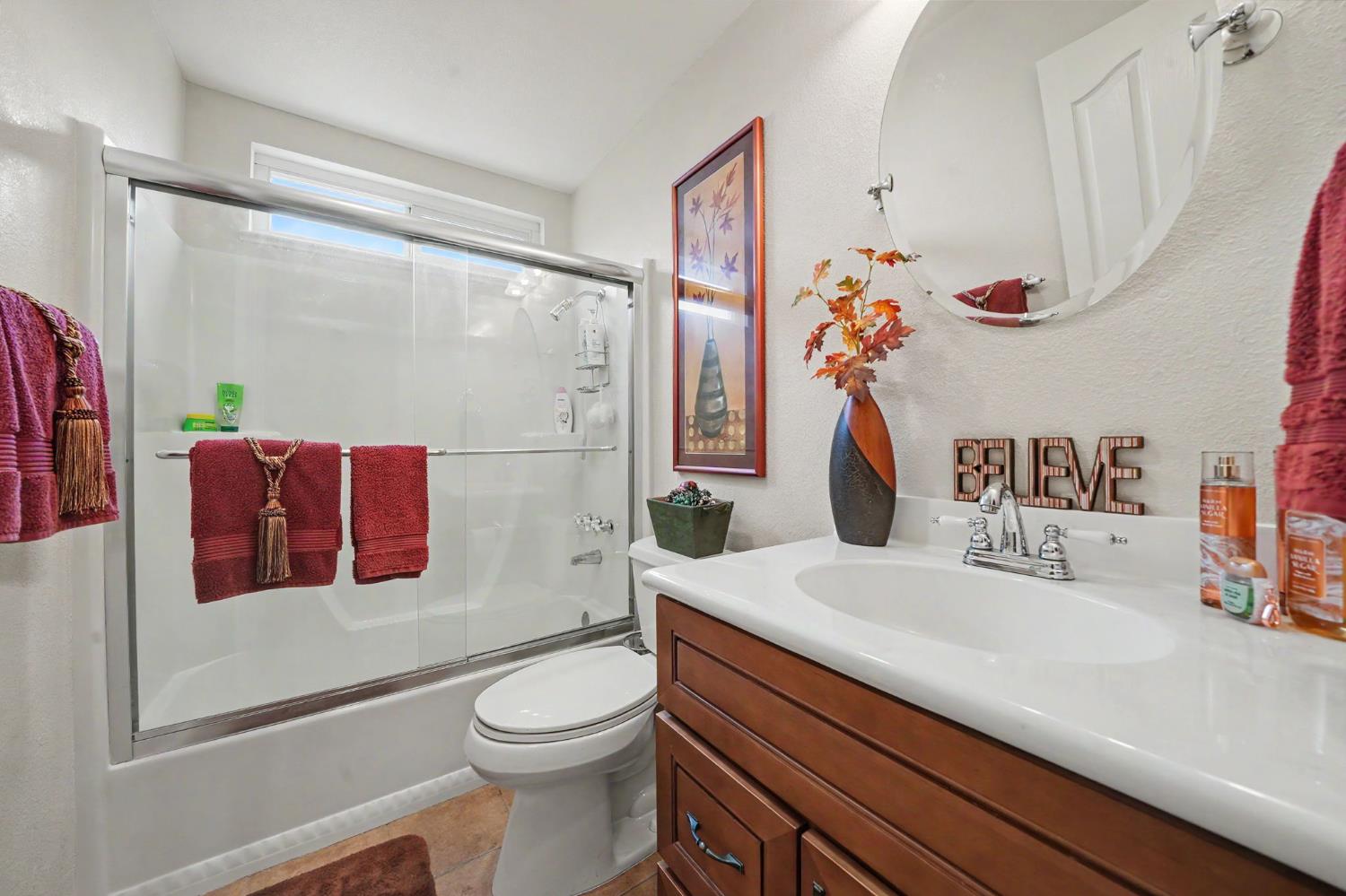 3928 Waimea Ln, Modesto, CA 95355