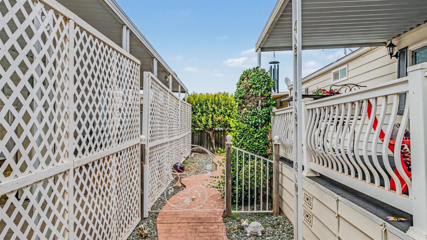 3928 Waimea Ln, Modesto, CA 95355