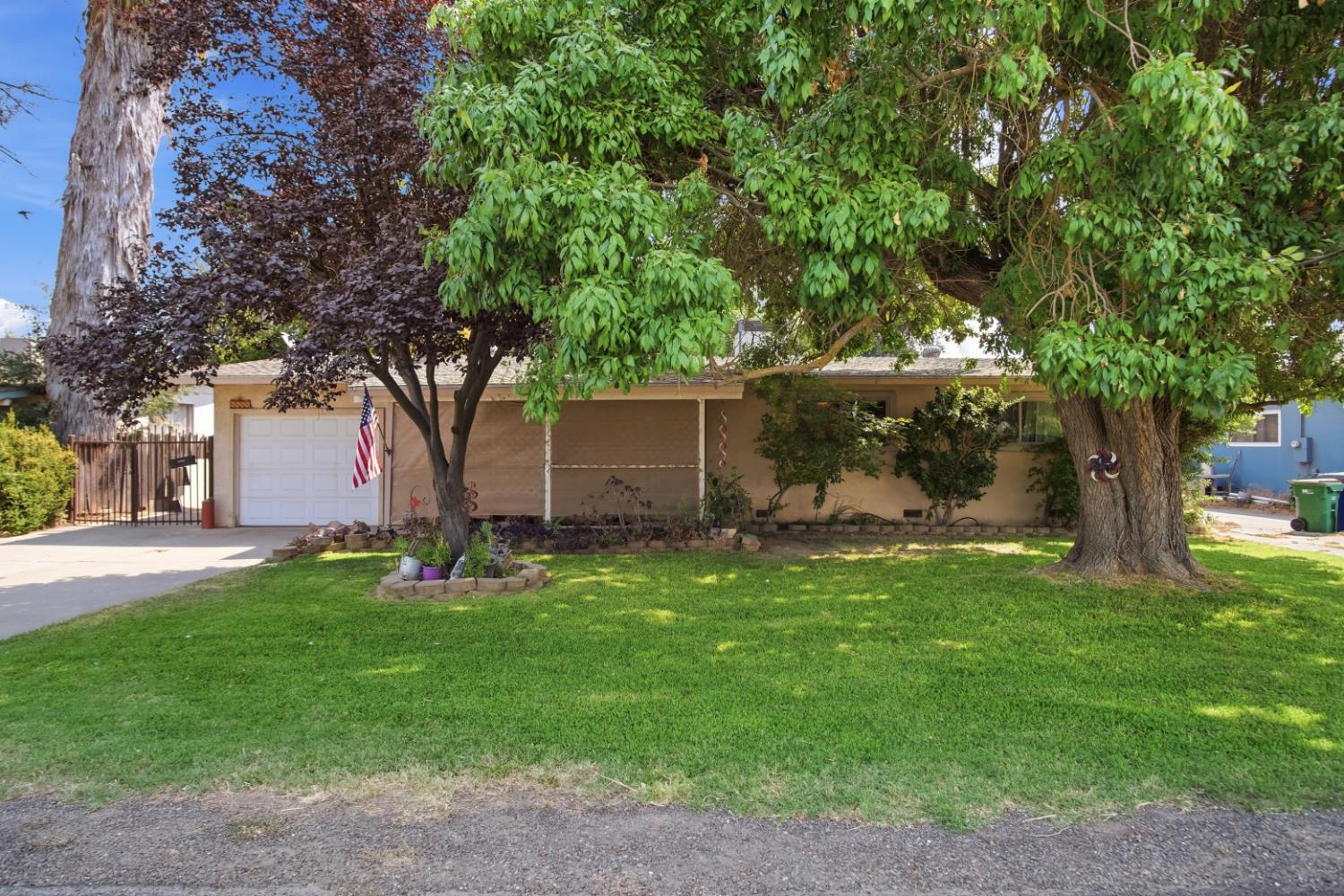 8888 Cressey Way, Cressey, CA 95388