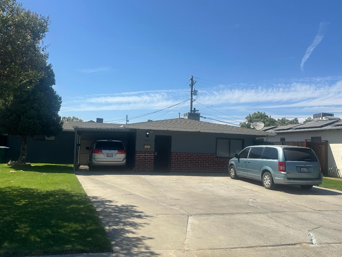 1131 Arizona Ave, Los Banos, CA 93635