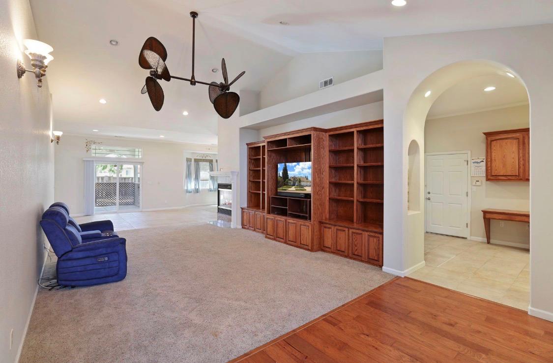 1684 Miriam Way, Ripon, CA 95366