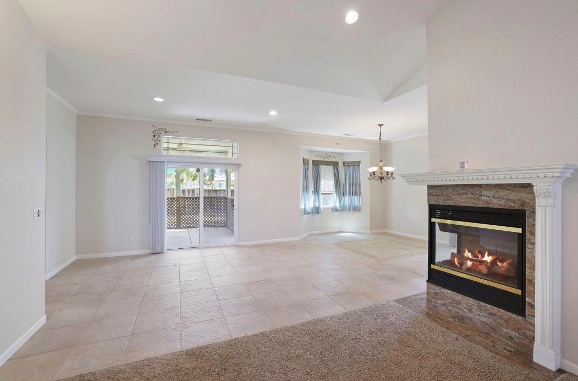 1684 Miriam Way, Ripon, CA 95366