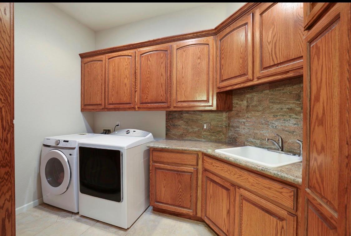 1684 Miriam Way, Ripon, CA 95366