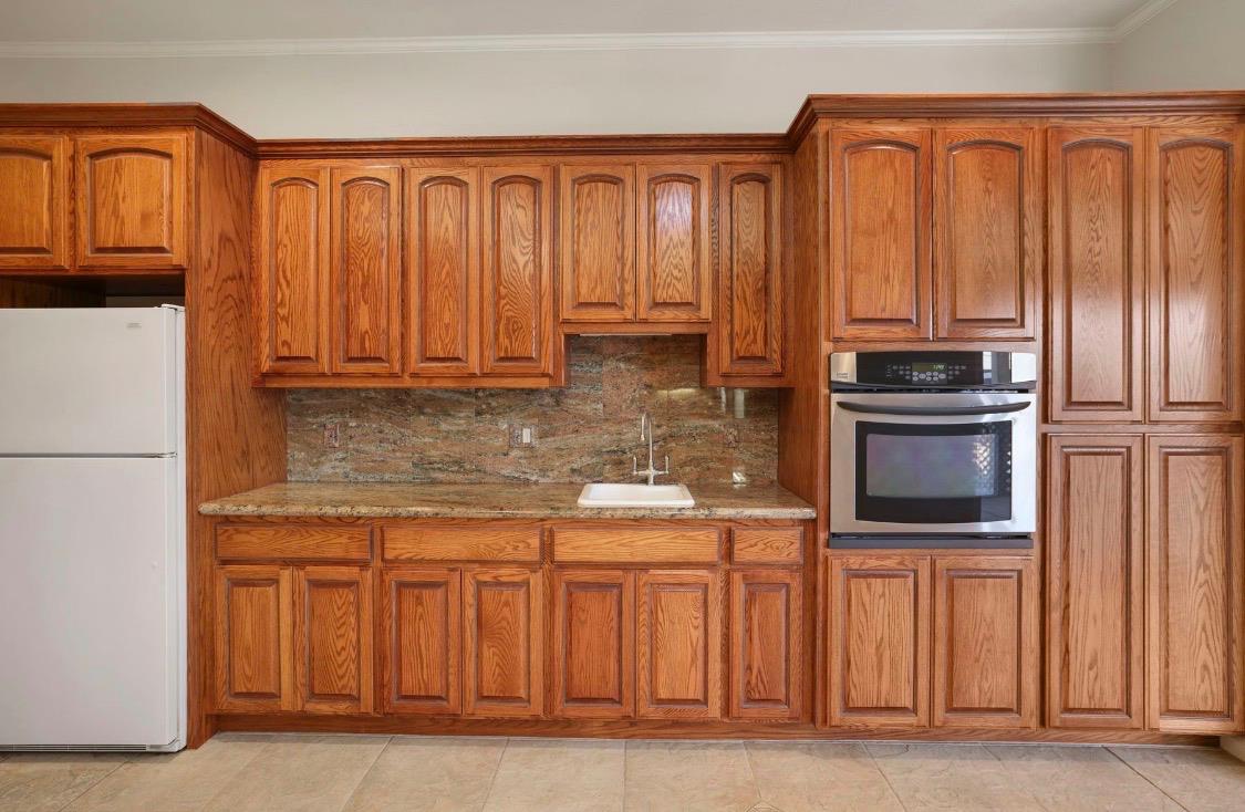 1684 Miriam Way, Ripon, CA 95366