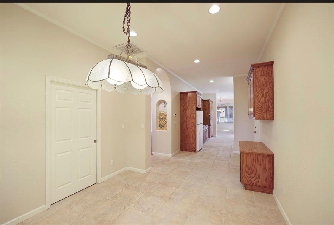 1684 Miriam Way, Ripon, CA 95366