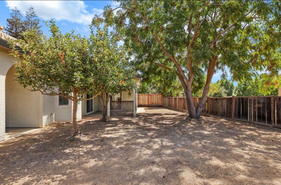 1684 Miriam Way, Ripon, CA 95366