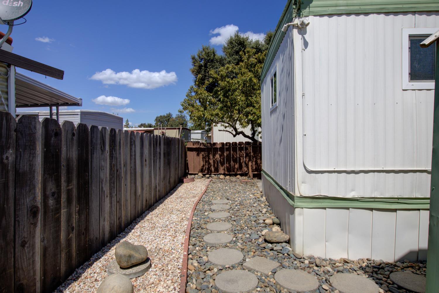 2107 Patterson Rd #19, Riverbank, CA 95367