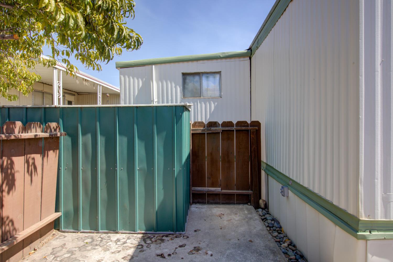 2107 Patterson Rd #19, Riverbank, CA 95367