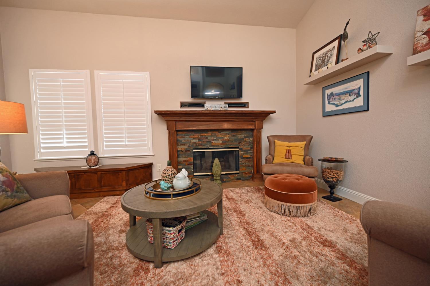 2680 Hogan Dr, Turlock, CA 95382