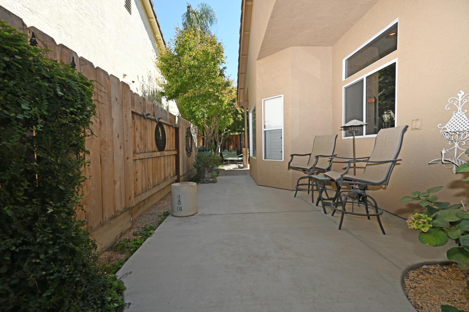 2680 Hogan Dr, Turlock, CA 95382