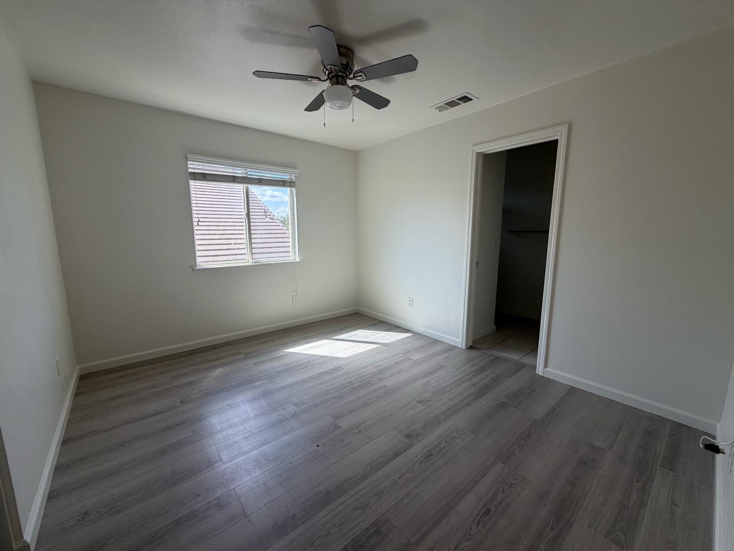 3209 Flushing Meadows Dr, Modesto, CA 95355