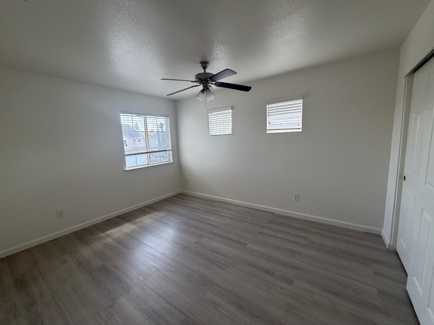 3209 Flushing Meadows Dr, Modesto, CA 95355