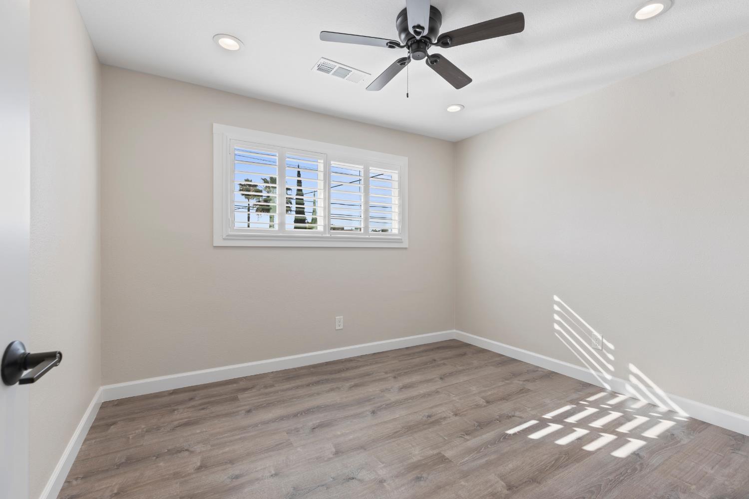 632 Lenore Dr, Modesto, CA 95351