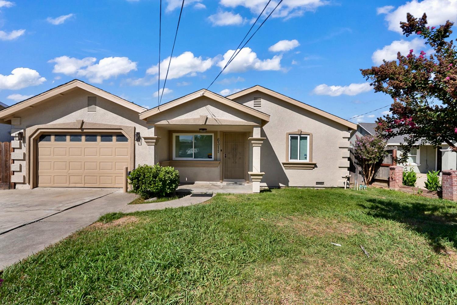 6311 8th St, Riverbank, CA 95367