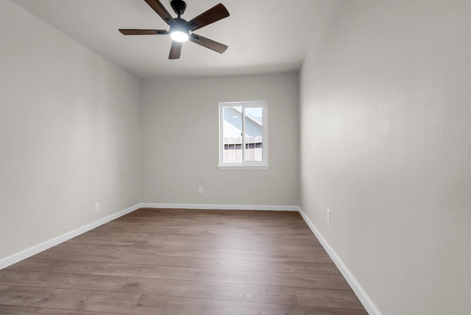 6311 8th St, Riverbank, CA 95367