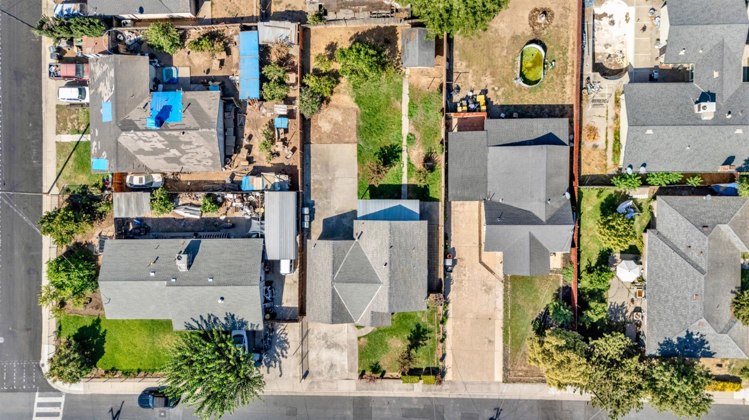 6311 8th St, Riverbank, CA 95367