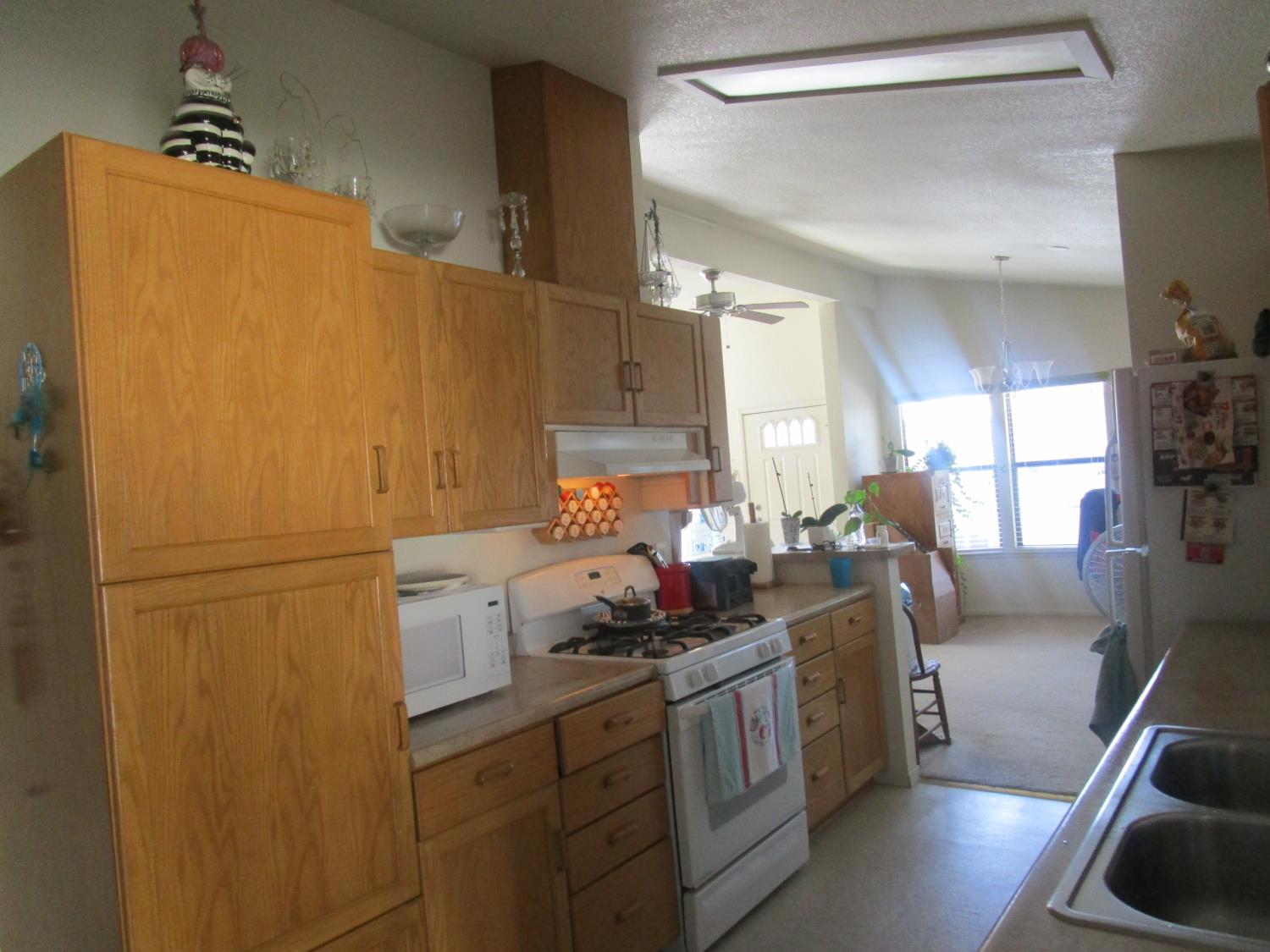 1500 Held Dr #98, Modesto, CA 95355
