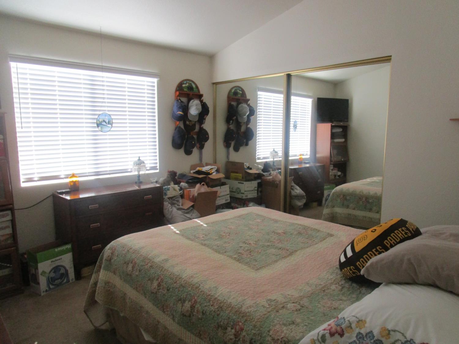 1500 Held Dr #98, Modesto, CA 95355