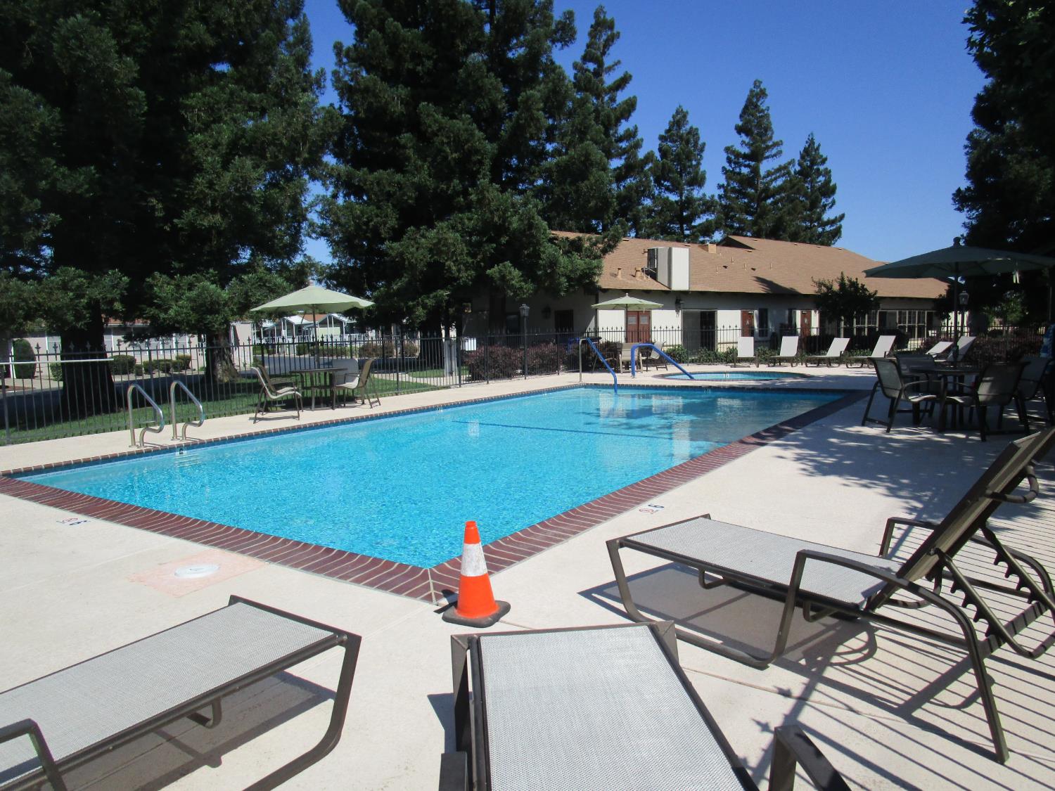 1500 Held Dr #98, Modesto, CA 95355