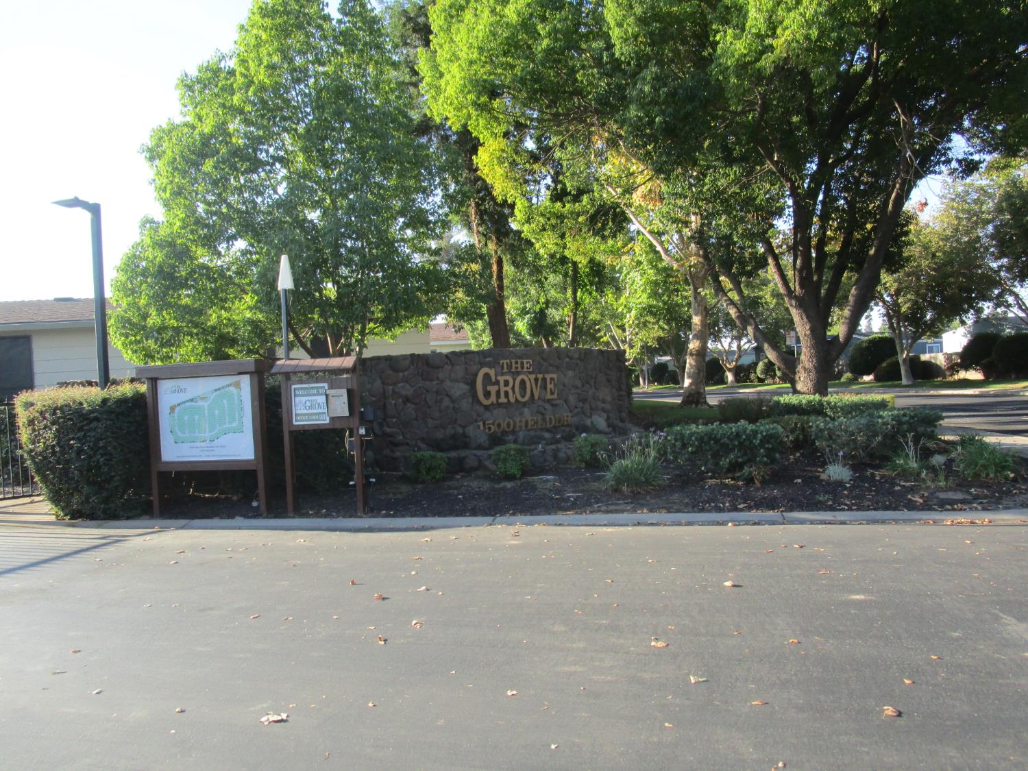 1500 Held Dr #98, Modesto, CA 95355
