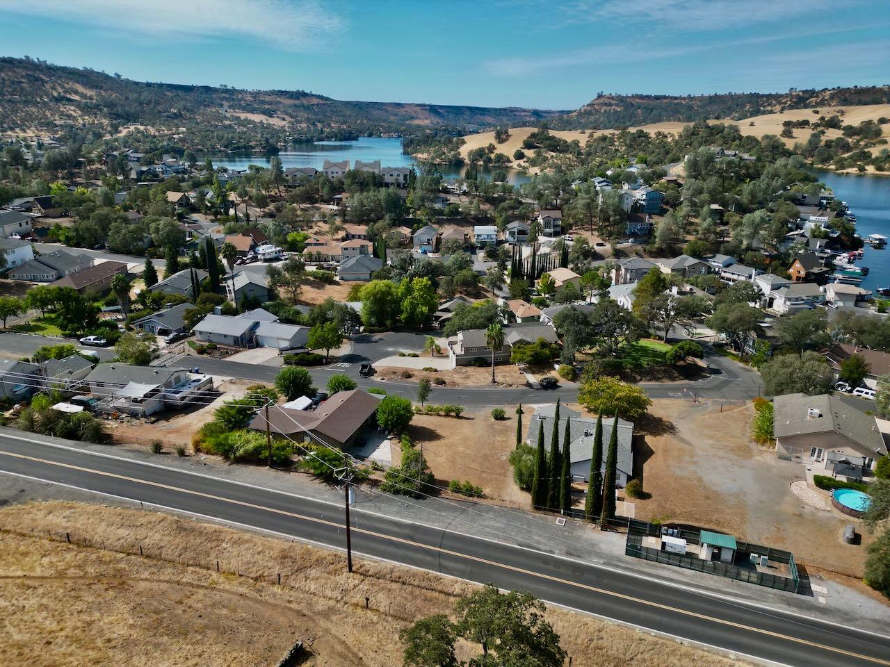 255 Poker Flat Rd, Copperopolis, CA 95228