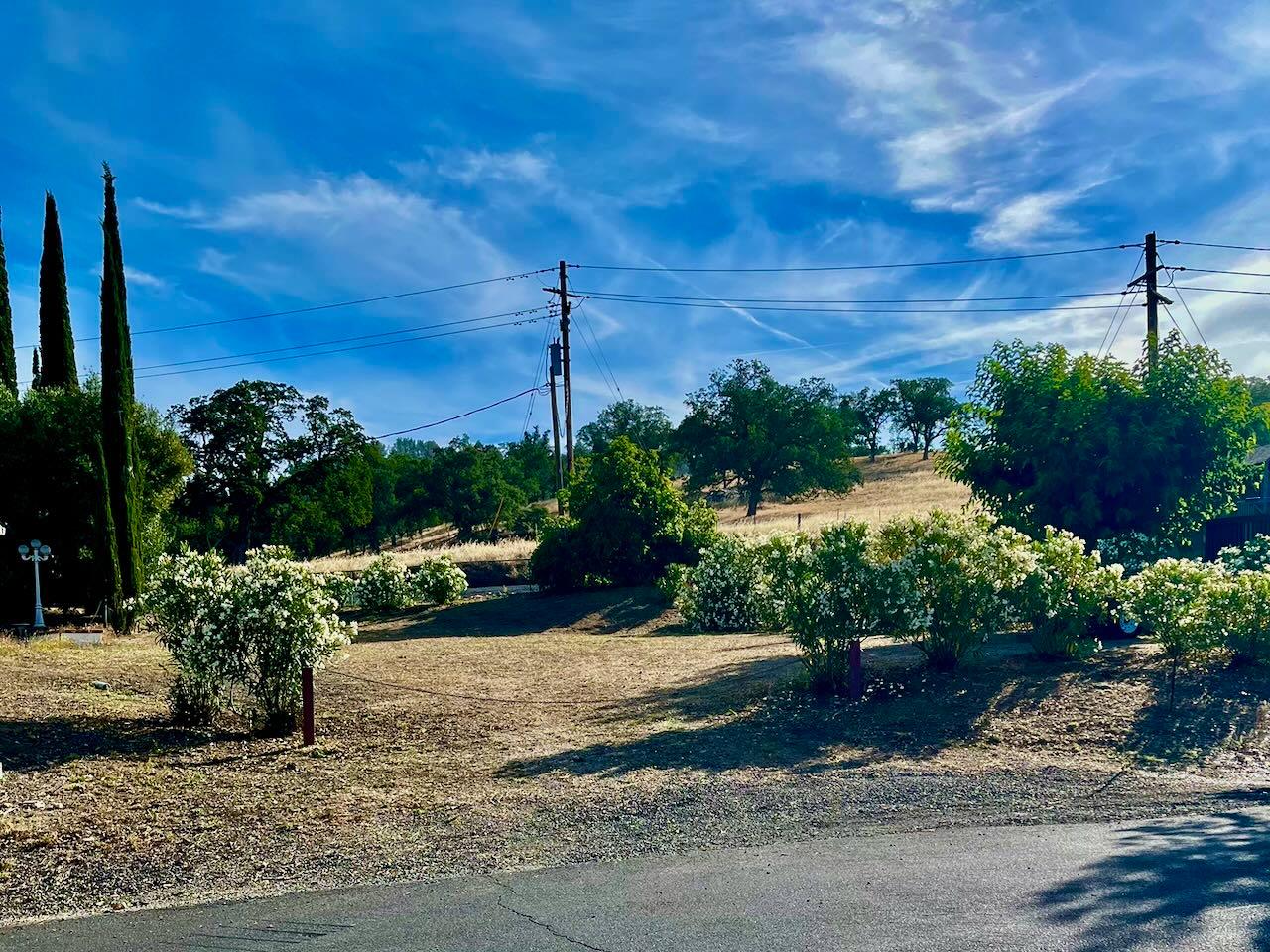 255 Poker Flat Rd, Copperopolis, CA 95228