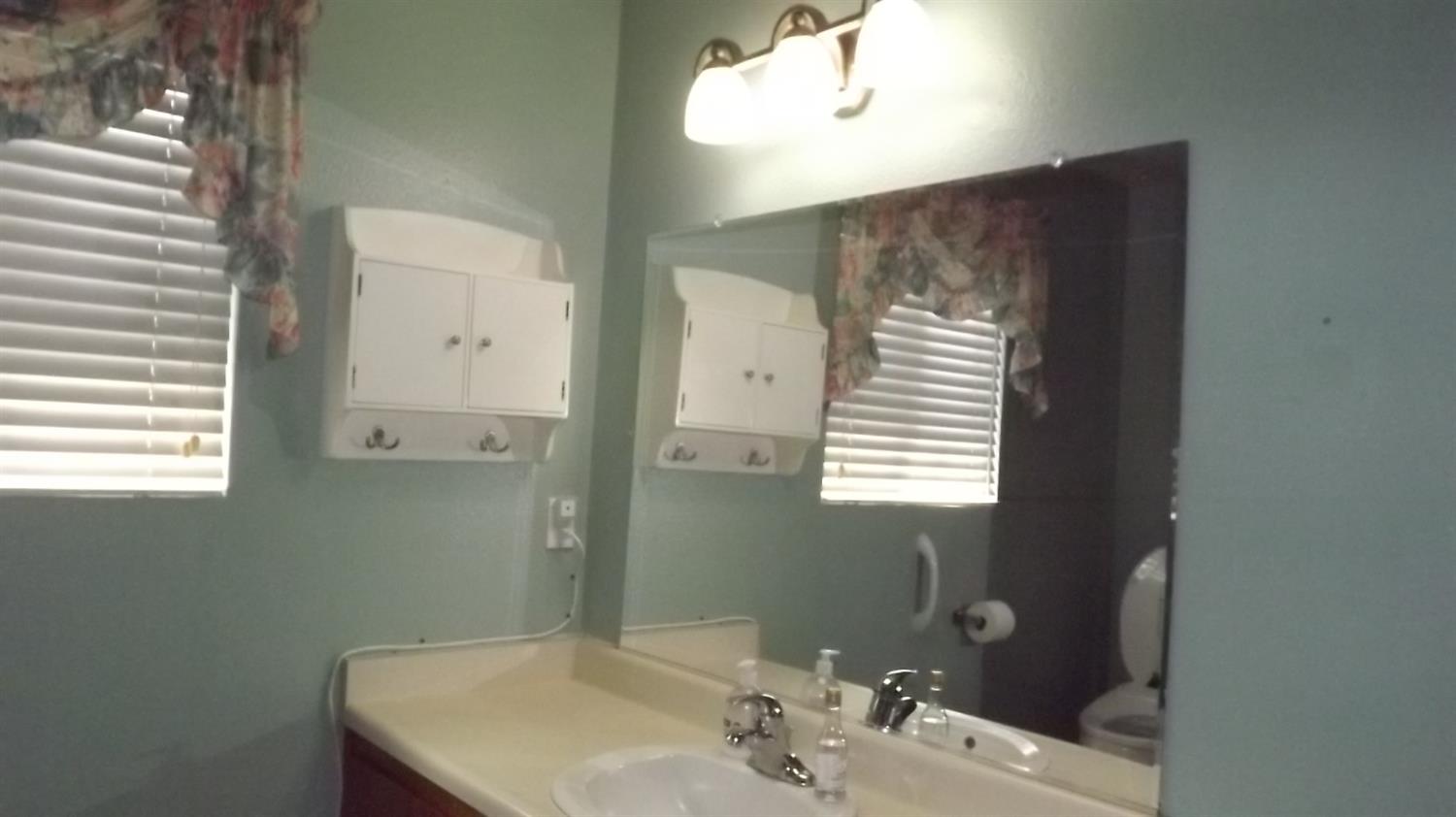 3617 Nevada Ave, Riverbank, CA 95367