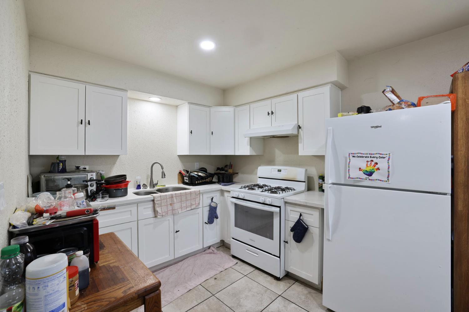 824 Clementa Way, Modesto, CA 95351