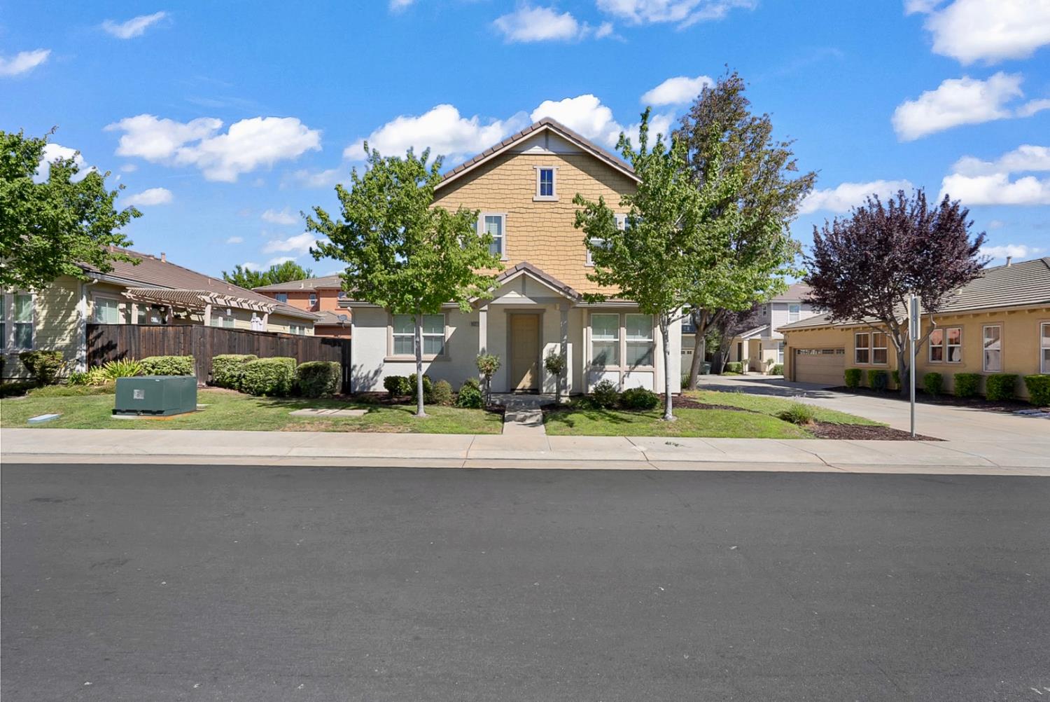 9327 Vintner Cir, Patterson, CA 95363