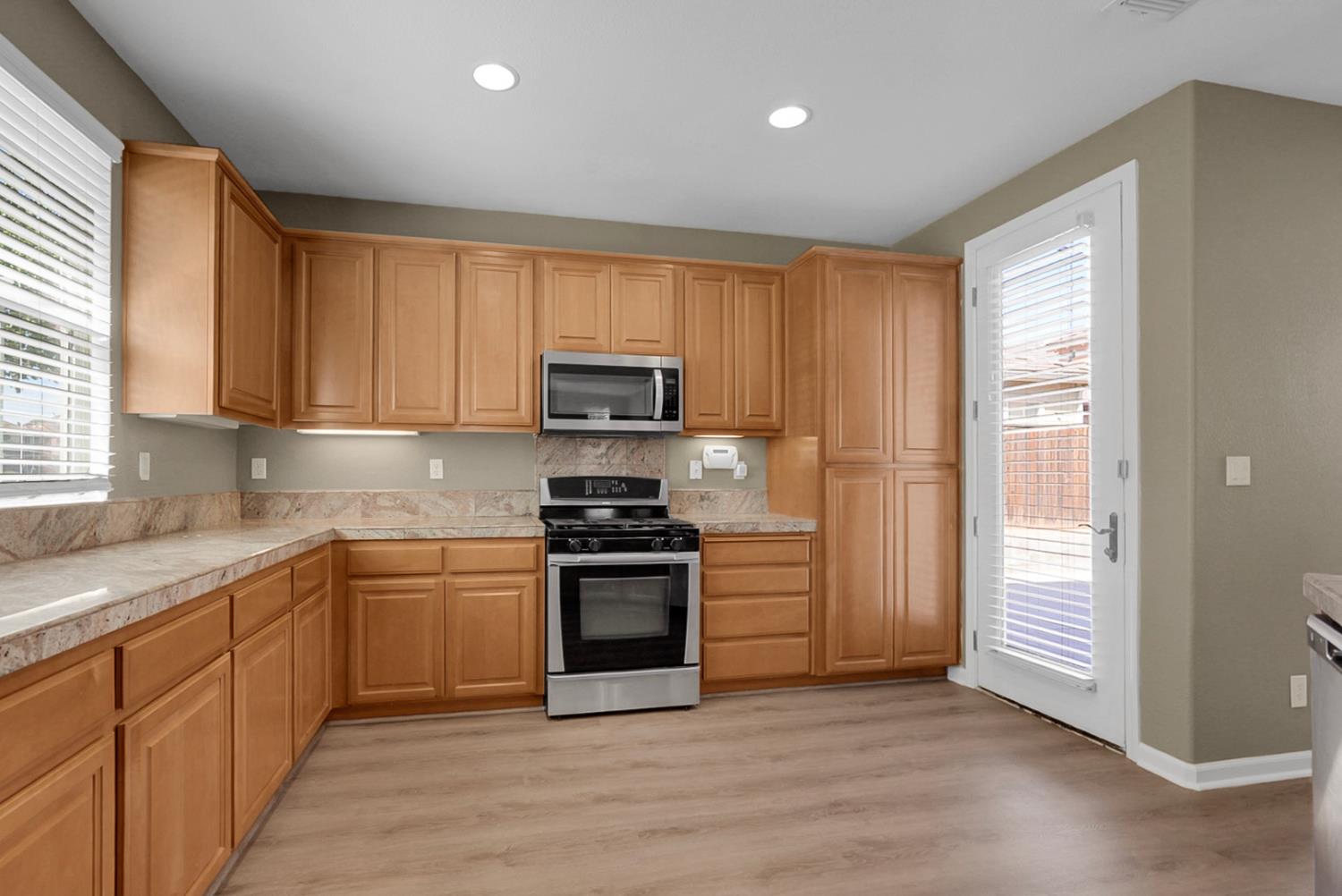9327 Vintner Cir, Patterson, CA 95363
