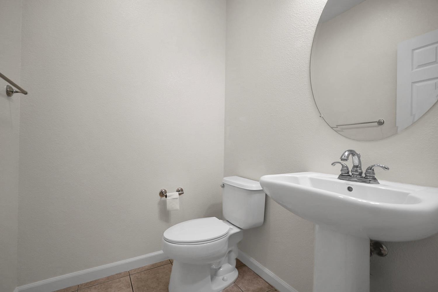 9327 Vintner Cir, Patterson, CA 95363