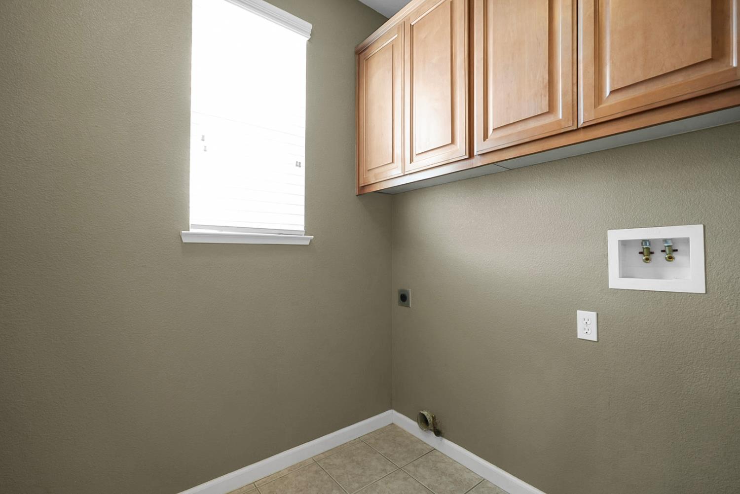 9327 Vintner Cir, Patterson, CA 95363