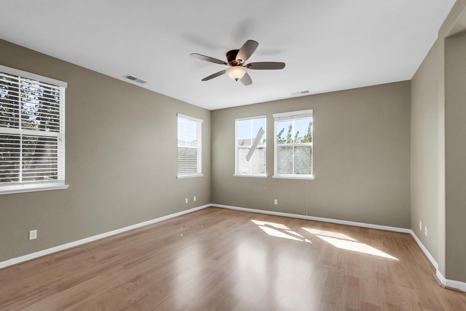 9327 Vintner Cir, Patterson, CA 95363