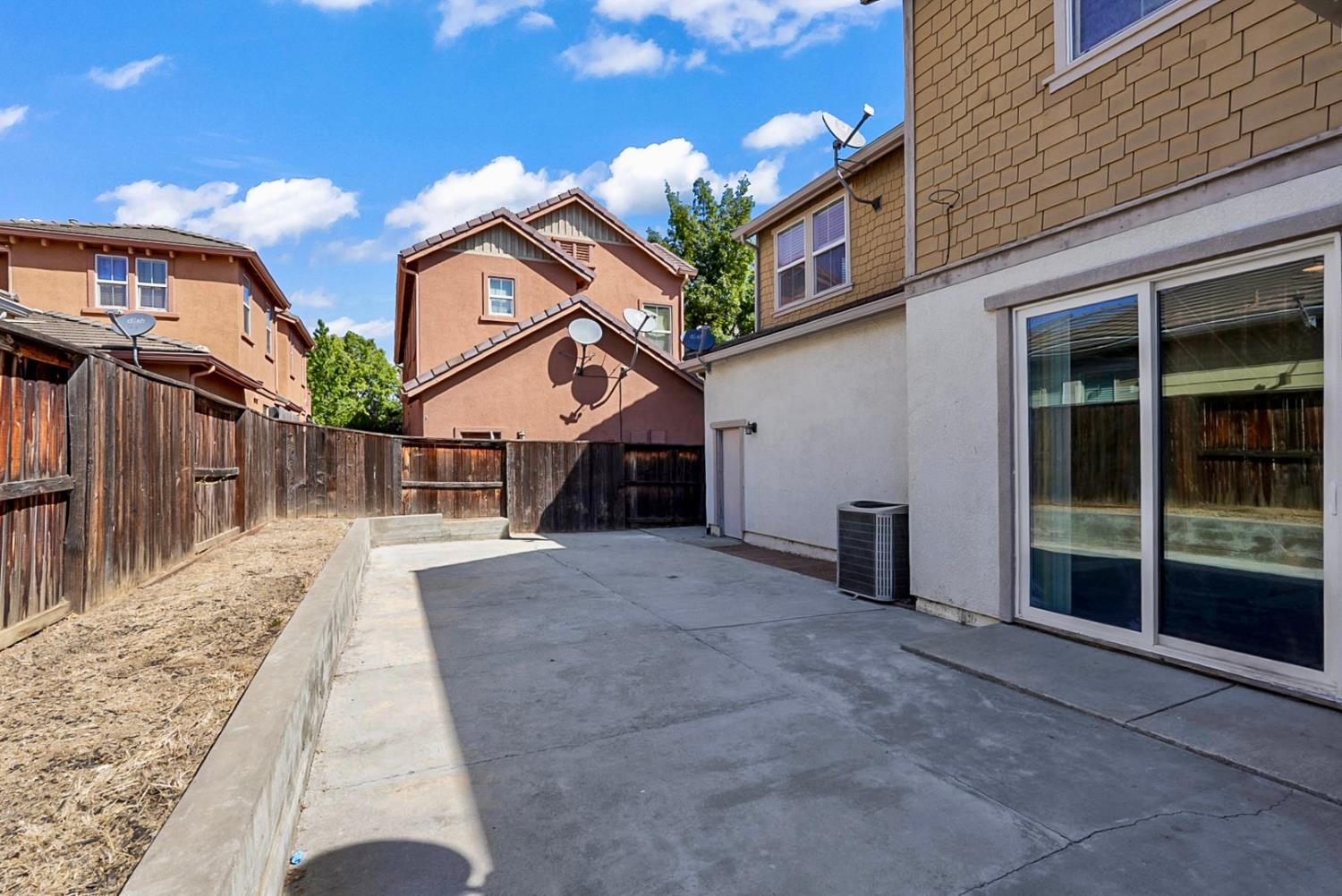 9327 Vintner Cir, Patterson, CA 95363