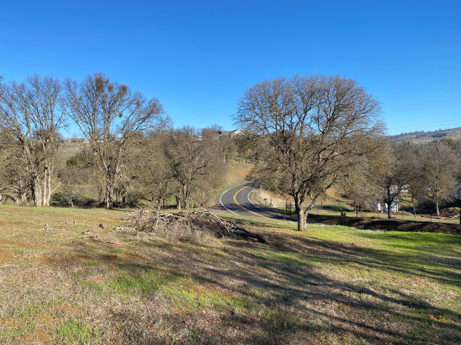 1751 Choctaw Rd, Copperopolis, CA 95228